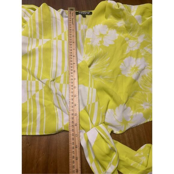 Tropical Mixed print puff sleeve tie front crop top neon green size medium - Picture 8 of 8